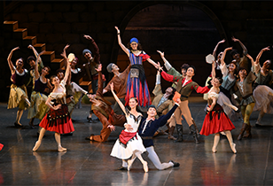 日本バレエ協会公演「ラ・エスメラルダ 〜La Esmeralda〜」全幕 画像